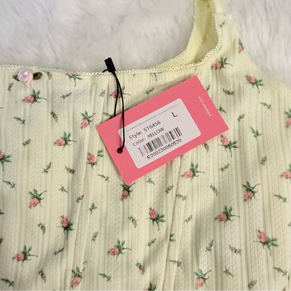 ✨3/$20 Edikted Rosey Printed Pointelle Corset Top pale yellow - Picture 4 of 5